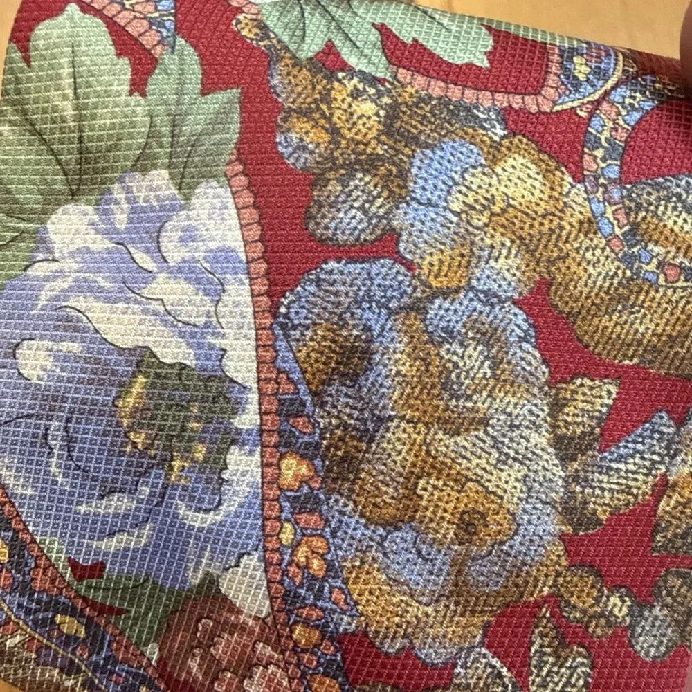 ELIZABETH NELL 100% SILK TIE FLORAL VINTAGE MULTICOLORED